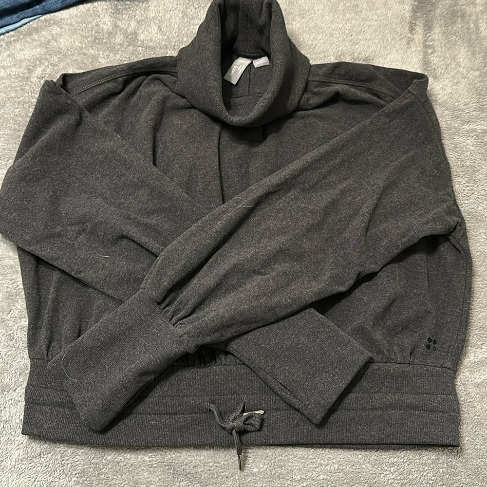 Sweaty Betty Size 8-10 Very soft pullover turtleneck sweatshirt